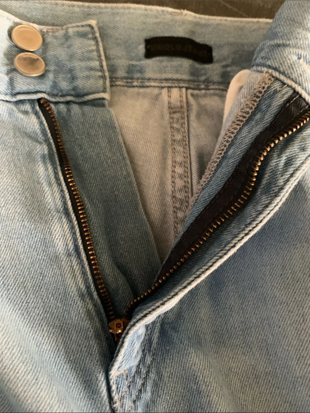 Uniqlo Light Blue Wide-Leg Jeans - Picture 6 of 14